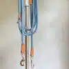 Nylon Hundeleine 2 m in hellem Blau mit zwei Karabinern und Lederverstärkungen